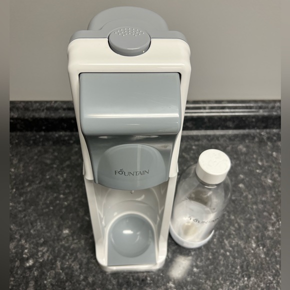 sodastream Kitchen Sodastream Fountain Sparkling Water Maker Poshmark